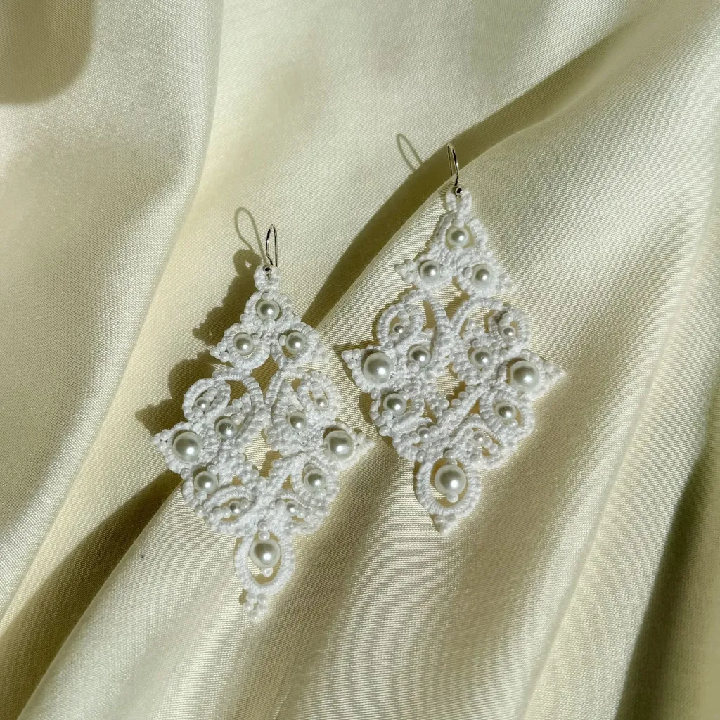 Diseño pendientes piel sensible ultraligeros boda flameza o sevillana comprar online en Tarragona.webp