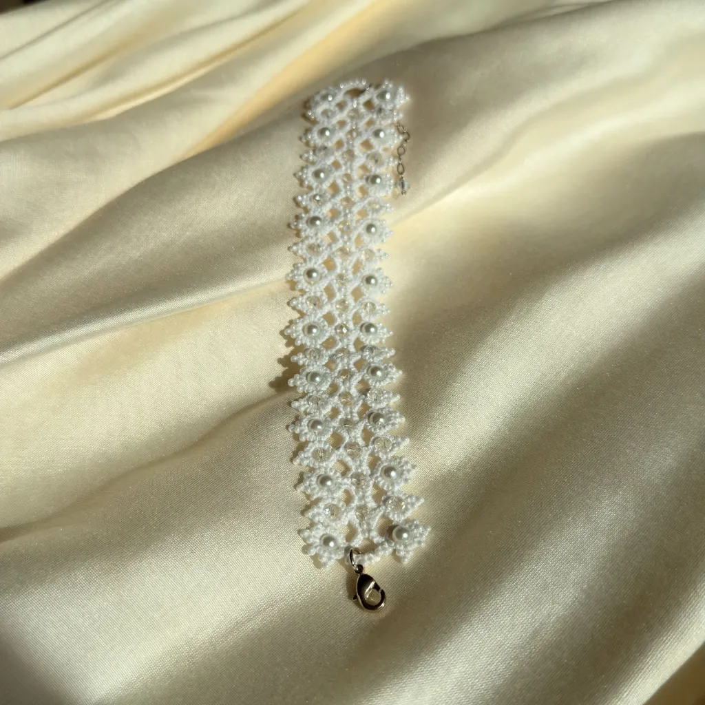 Pulsera de novia con perlas y cristales piel sensible pedidos online.webp