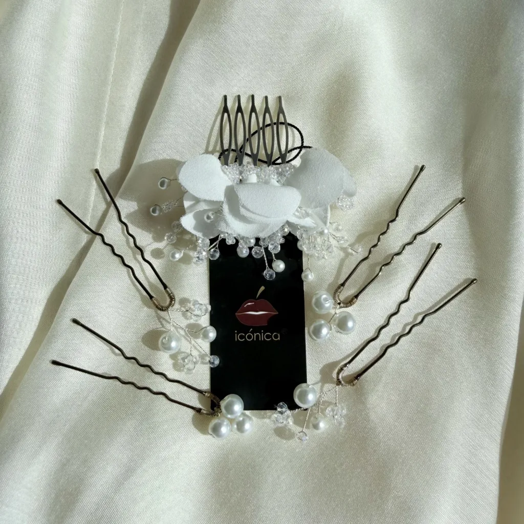 Set de novia floral y perlas | Peineta de edición única y horquillas joya artesanales