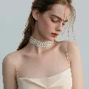 Gargantilla para novia con cristales y perlas blancas | diseño ultraligero