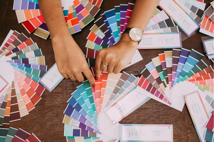 Estudio de color esencial.